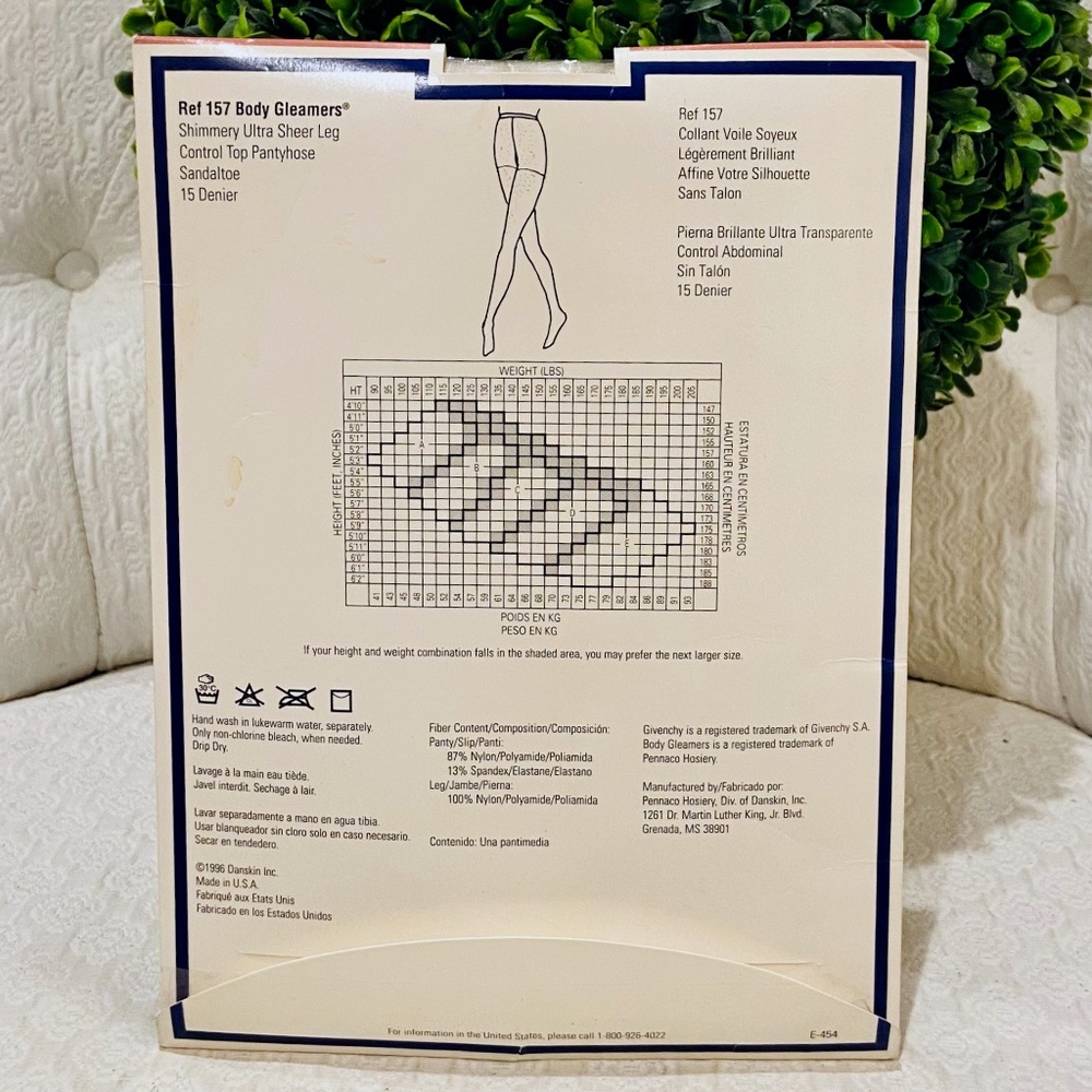 O8-BUNDLE ONLY-Vintage Givenchy Body Gleamers Crystal Hosiery Original Package - Picture 3 of 7